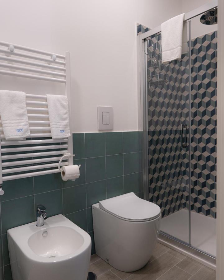 Dimora Cavour Hotel Napoli Bagian luar foto