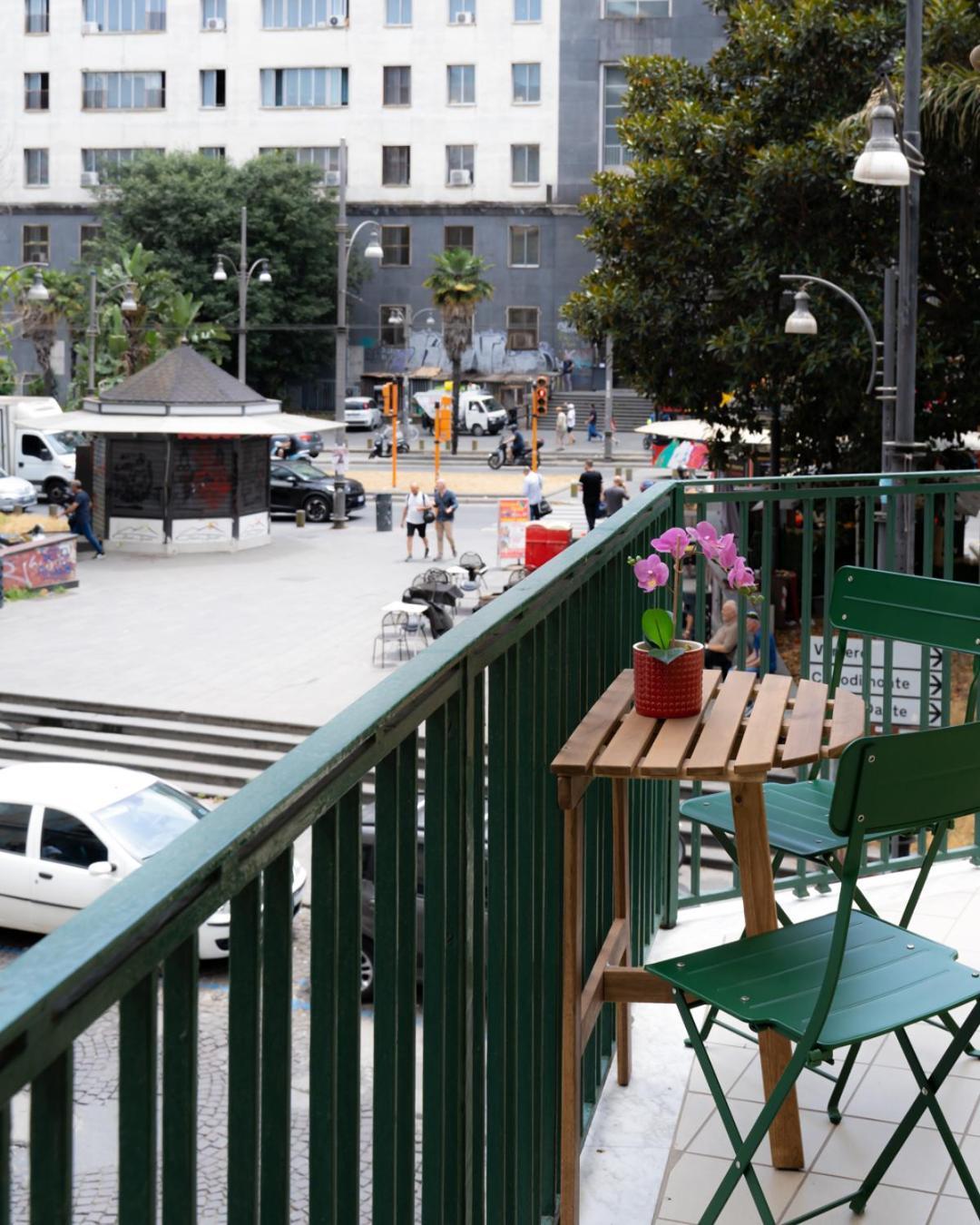 Dimora Cavour Hotel Napoli Bagian luar foto