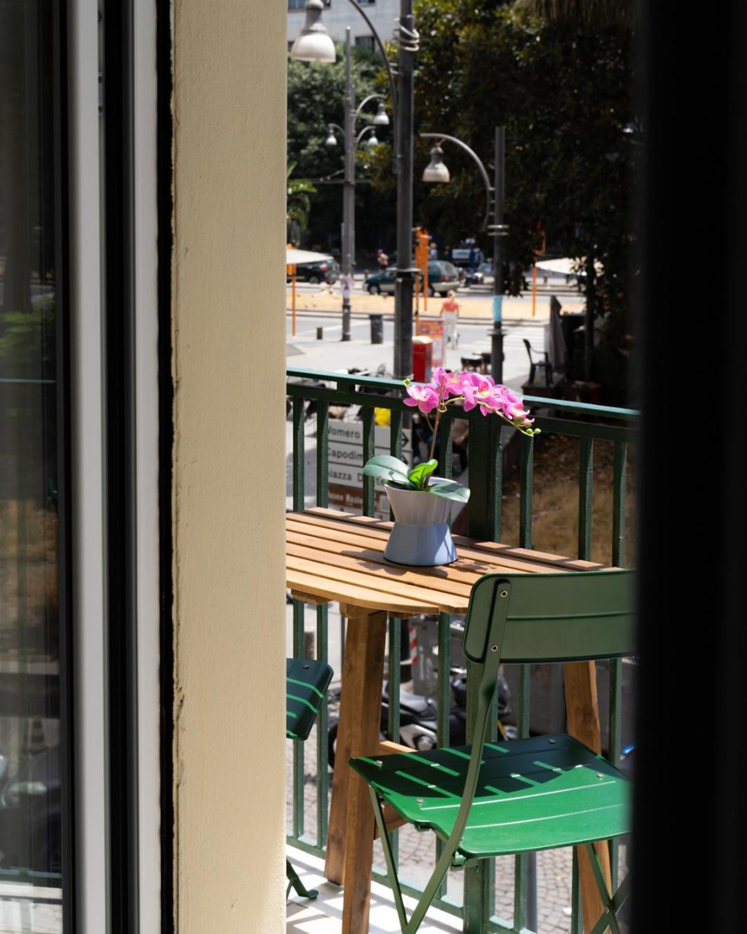 Dimora Cavour Hotel Napoli Bagian luar foto